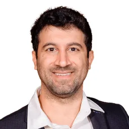 Eran Betzalel headshot